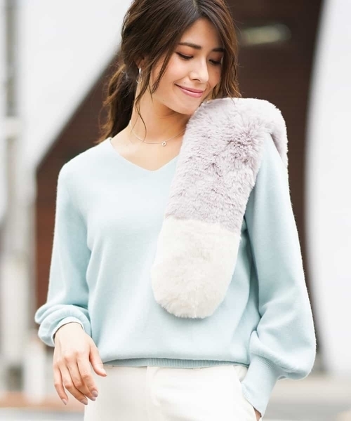 a.v.v（アーヴェヴェ）の「パフスリーブニット[WEB限定サイズ]（ニット/セーター・レディース・ブラック/グレー/パープル/イエロー/ライトピンク/レッド/ピンク/アイボリー/ライトグリーン・40/38/34/36/42）」の4枚目の写真