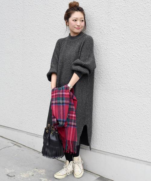 Khaju（カージュ）の「Khaju:アゼニットワンピース◇◇（ワンピース・レディース・チャコールグレー/オレンジ/ナチュラル・ONE SIZE）」の2枚目の写真