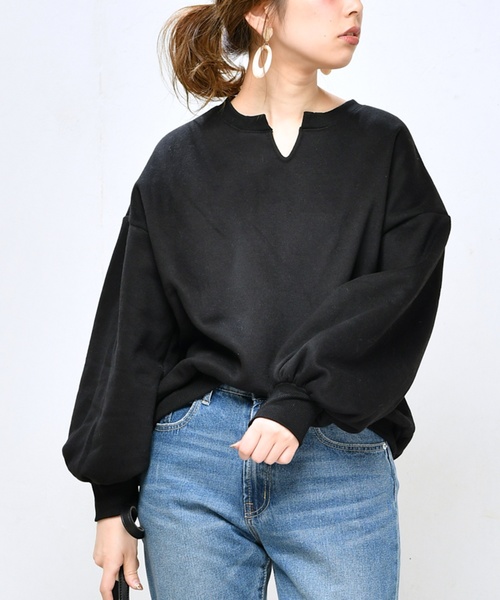 natural couture(ナチュラルクチュール)の「裏起毛キーネックプルオーバー(スウェット・レディース・アイボリー/ブラック/パープル/ピンクベージュ/ボルドー・FREE)」の1枚目の写真