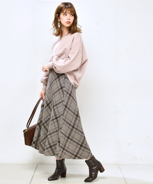 natural couture(ナチュラルクチュール)の「裏起毛キーネックプルオーバー(スウェット・レディース・アイボリー/ブラック/パープル/ピンクベージュ/ボルドー・FREE)」の11枚目の写真