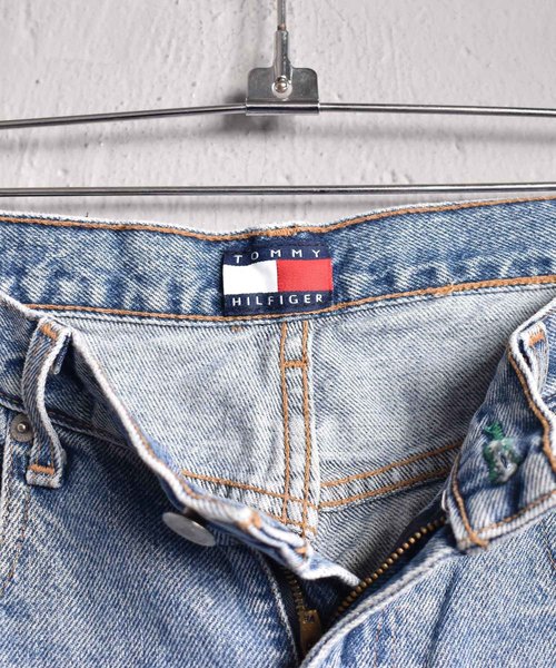 TOMMY HILFIGER（トミーヒルフィガー）の「【ヴィンテージ古着】TOMMY HILFIGER/トミーヒルフィガー デニムジーンズ（デニムパンツ・メンズ・ブルー・32）」の5枚目の写真