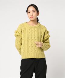 ケーブル編みフリンジニット