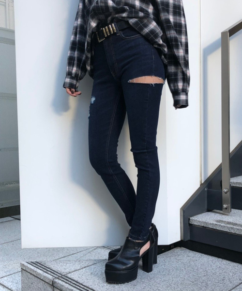 ENVYM（アンビー）の「ブロークンスキニーＰＴ（デニムパンツ・レディース・ブルー/ネイビー/ブラック・M/S）」の3枚目の写真