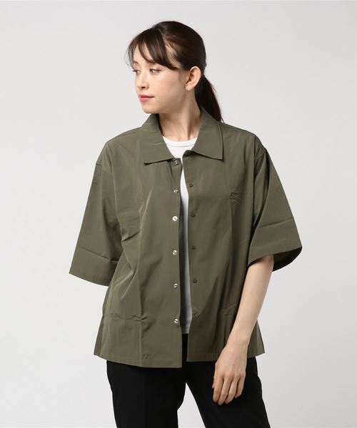 ARCHIVER(アーカイバ)の「【Ir】ナイロンストレッチ5分袖コーチジャケット(トレンチコート・レディース・ブラック/ベージュ/ネイビー/カーキ・MEDIUM/LARGE/X-LARGE)」の22枚目の写真