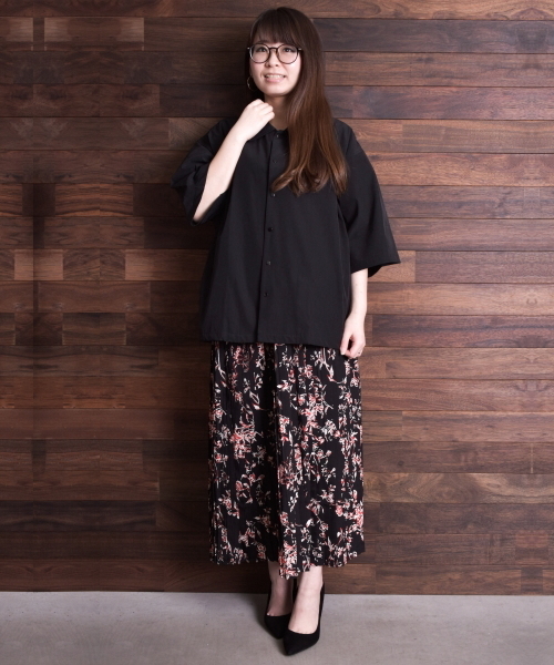 ARCHIVER(アーカイバ)の「【Ir】ナイロンストレッチ5分袖コーチジャケット(トレンチコート・レディース・ブラック/ベージュ/ネイビー/カーキ・MEDIUM/LARGE/X-LARGE)」の20枚目の写真