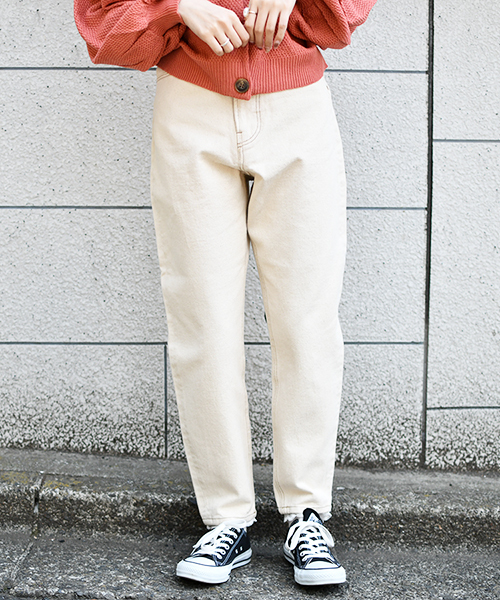 PairPair(ペアペア)の「ハイウエストテーパードデニム(デニムパンツ・レディース・オフホワイト/サックスブルー/ブラック・MEDIUM/SMALL/LARGE)」の19枚目の写真