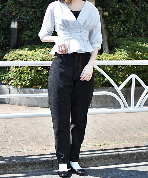 PairPair(ペアペア)の「ハイウエストテーパードデニム(デニムパンツ・レディース・オフホワイト/サックスブルー/ブラック・MEDIUM/SMALL/LARGE)」の16枚目の写真