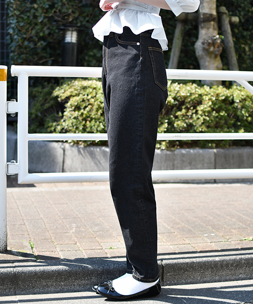 PairPair(ペアペア)の「ハイウエストテーパードデニム(デニムパンツ・レディース・オフホワイト/サックスブルー/ブラック・MEDIUM/SMALL/LARGE)」の11枚目の写真