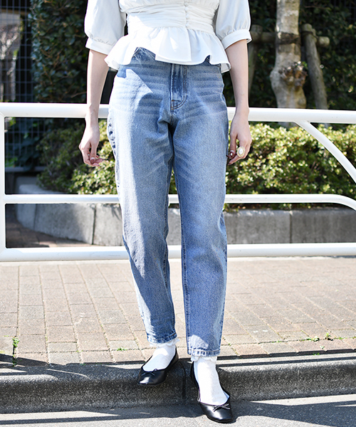 PairPair(ペアペア)の「ハイウエストテーパードデニム(デニムパンツ・レディース・オフホワイト/サックスブルー/ブラック・MEDIUM/SMALL/LARGE)」の14枚目の写真