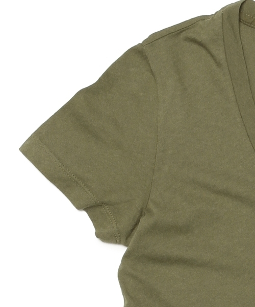 Ray BEAMS(レイビームス)の「Ray BEAMS LOS ANGELES / スクープネック Tシャツ(Tシャツ/カットソー・レディース・ホワイト/チャコールグレー/ブラック/ピンク/サックスブルー/ブルー系その他/オリーブ・1/2)」の21枚目の写真