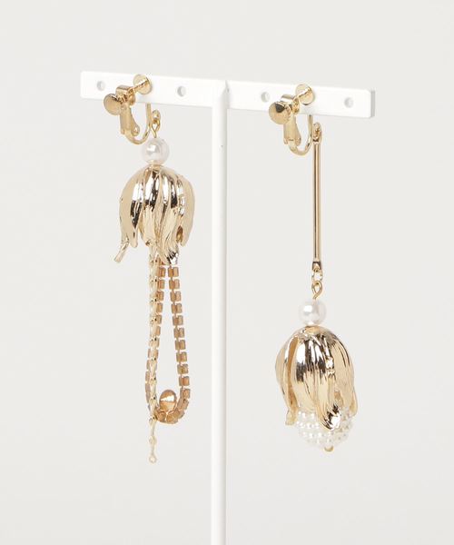 tone(トーン)の「【PetitBonheur*accessories】flower(ピアス(両耳用)・レディース・ゴールド・FREE)」の2枚目の写真