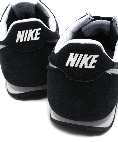NIKE（ナイキ）の「ナイキ/NIKE ジニコ スニーカー（スニーカー・レディース・グレー・24cm/22.5cm/23cm/24.5cm/25cm/23.5cm）」の3枚目の写真