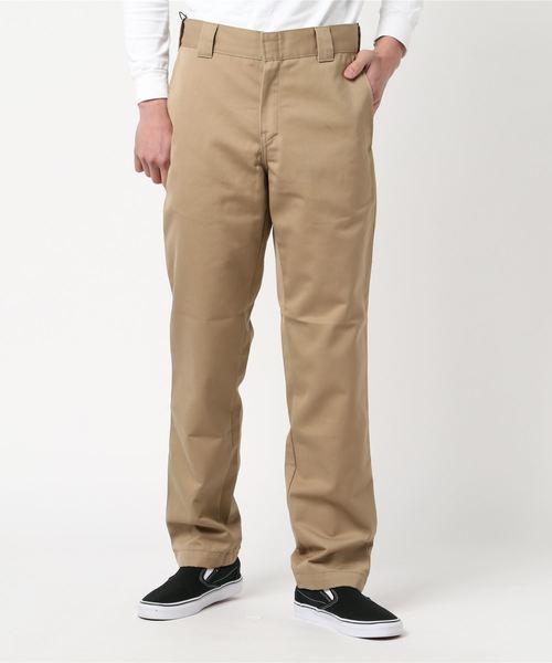 Carhartt WIP（カーハートダブリューアイピー）の「MASTER PANT（チノパンツ・メンズ・ブラック/ベージュ/ダークネイビー・32inch/30inch/28inch/34inch/36inch）」の3枚目の写真