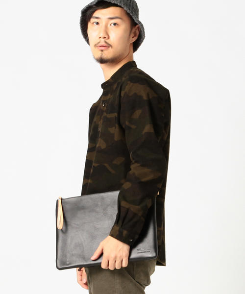 B:MING by BEAMS（ビーミングバイビームス）の「buddy / Fang leather clutch（クラッチバッグ・メンズ・グレー/ブラウン系その他/ネイビー/ホワイト/ブラック・ONE SIZE）」の9枚目の写真