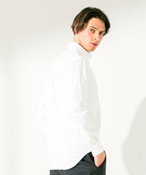 UNITED TOKYO（ユナイテッドトウキョウ）の「シャークスキンボタンダウンロングスリーブシャツ（シャツ/ブラウス・メンズ・オフホワイト/ベージュ/ネイビー/グリーン・1/2/3）」の10枚目の写真