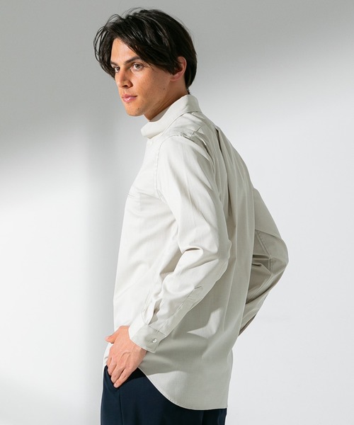 UNITED TOKYO（ユナイテッドトウキョウ）の「シャークスキンボタンダウンロングスリーブシャツ（シャツ/ブラウス・メンズ・オフホワイト/ベージュ/ネイビー/グリーン・1/2/3）」の12枚目の写真