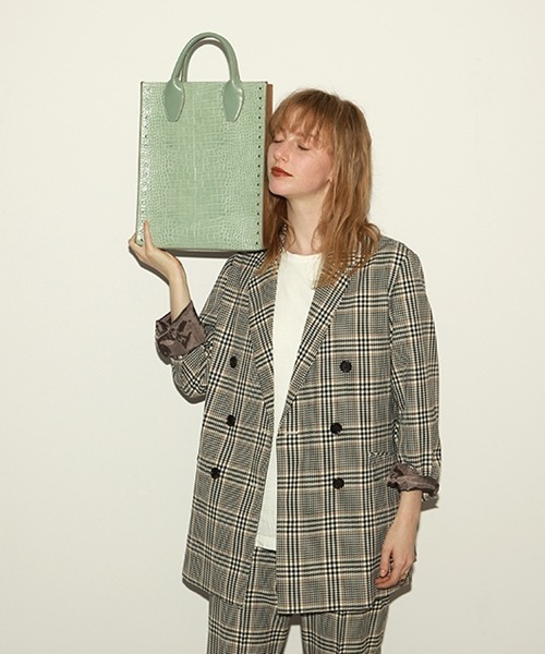 Casselini（キャセリーニ）の「Casselini（キャセリーニ）型押しクロコトート（トートバッグ・レディース・ベージュ/ブラック/ミント/ボルドー・FREE）」の4枚目の写真