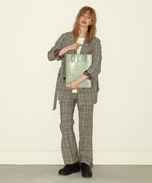 Casselini（キャセリーニ）の「Casselini（キャセリーニ）型押しクロコトート（トートバッグ・レディース・ベージュ/ブラック/ミント/ボルドー・FREE）」の21枚目の写真