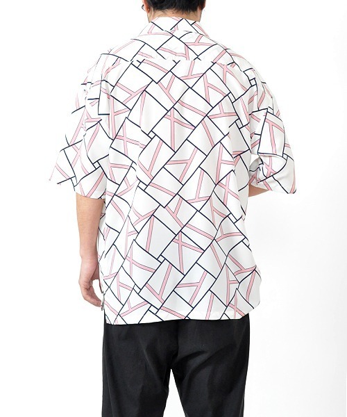 UP START（アップスタート）の「オプティカル総柄オーバーサイズシャツ（シャツ/ブラウス・メンズ・ホワイト系その他/ブラック系その他/ピンク系その他・MEDIUM/LARGE）」の14枚目の写真