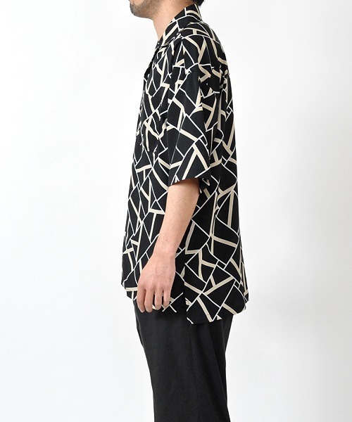 UP START（アップスタート）の「オプティカル総柄オーバーサイズシャツ（シャツ/ブラウス・メンズ・ホワイト系その他/ブラック系その他/ピンク系その他・MEDIUM/LARGE）」の13枚目の写真