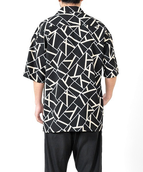 UP START（アップスタート）の「オプティカル総柄オーバーサイズシャツ（シャツ/ブラウス・メンズ・ホワイト系その他/ブラック系その他/ピンク系その他・MEDIUM/LARGE）」の7枚目の写真