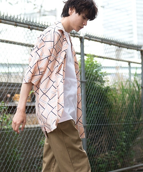 UP START（アップスタート）の「オプティカル総柄オーバーサイズシャツ（シャツ/ブラウス・メンズ・ホワイト系その他/ブラック系その他/ピンク系その他・MEDIUM/LARGE）」の22枚目の写真