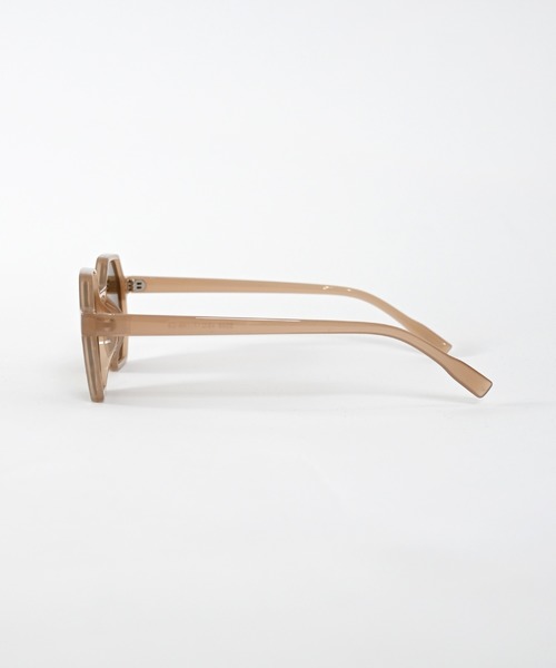 Narcissus（ナルシス）の「【cheap!!by vaNite】ヘキサゴンサングラス（サングラス・レディース・ブラック/ベージュ・FREE）」の5枚目の写真