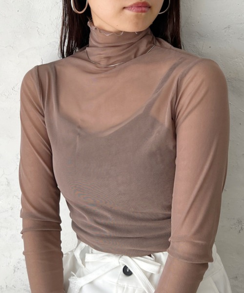 CLEA（クレア）の「メロウハイネックシアーインナートップス（Tシャツ/カットソー・レディース・ホワイト/ブラック/アイボリー/ブラウン/グレー/ライトグレー/ライトグリーン/ピンク/モカ/イエロー/ライラック/ブルー/グリーン/レッド/カーキ/ピンク系その他/ブラウン系その他/ダークブルー/オレンジ/グリーン系その他/サーモンピンク/パープル/ミント/ネイビー/パープル系その他/ピンクベージュ/ライトブルー/イエロー系その他/ブルー系その他/ダークブラウン/ダークグリーン/ライトベージュ/ライトイエロー/ロイヤルブルー/マスタード/ワインレッド・FREE/L）」の8枚目の写真