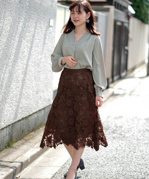 TRUDEA(トルディア)の「スエード刺繍レースフレアスカート(スカート・レディース・ピンク/ブラウン/モカ/ブラック・LARGE/SMALL/MEDIUM)」の13枚目の写真