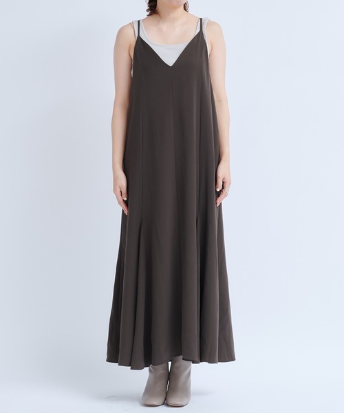 DouDou（ドゥドゥ）の「フレアキャミワンピースAW（ワンピース・レディース・ダークブラウン/カーキ・FREE）」の16枚目の写真