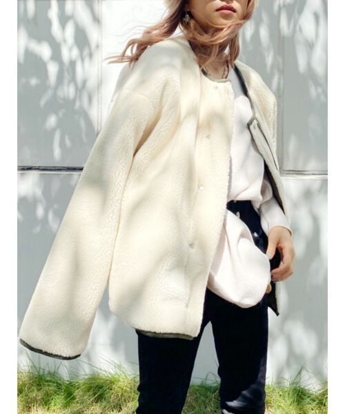 GYDA（ジェイダ）の「【ZOZO限定】裏ボアリバーシブルキルティングブルゾン（ブルゾン・レディース・ベージュ/カーキ・FREE）」の5枚目の写真