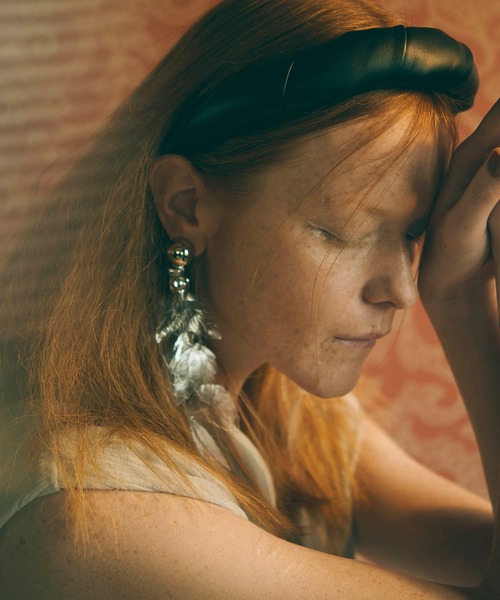 FUMIE TANAKA(フミエタナカ)の「【FUMIE=TANAKA(フミエタナカ)】リーフイヤリング FT-SU03(イヤリング・レディース・ホワイト/クリア・FREE)」の3枚目の写真