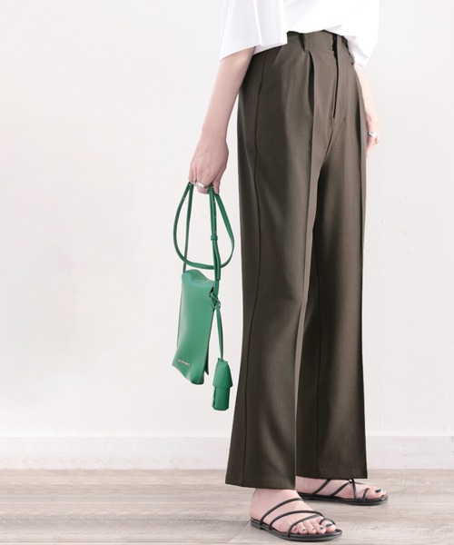 classicalelf（クラシカルエルフ）の「美シルエット。リネンライクセンタープレスパンツ（スラックス・レディース・ブラック/モカ/アイボリー/イエロー/ブラウン・MEDIUM/X-LARGE/LARGE/SMALL）」の4枚目の写真