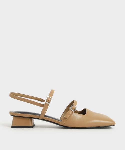 CHARLES & KEITH（チャールズ & キース）の「スクエアトゥ ドル