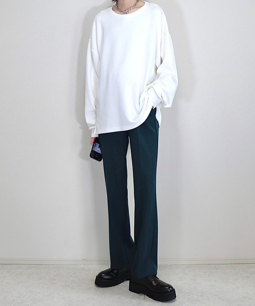 Loose/ルース(ルース)の「ハイドレープトロミ ディープネック ルーズロンT/ベロア(Tシャツ/カットソー・メンズ・ベージュ/オフホワイト/ダークグレー/ブラック/ホワイト/ブルーグリーン/チャコールグレー/アッシュグレー/スモークグレー/ブルーグレー/ブラウン/ワインレッド/ホワイト系/ブラック系/ブルー系・L/S/M/XS)」の19枚目の写真