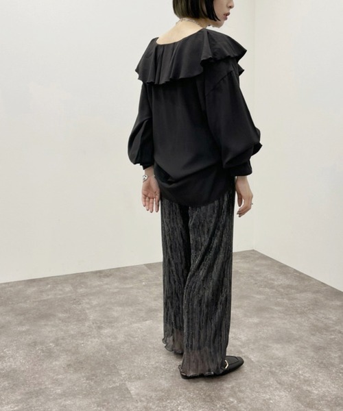 apres jour mignon(アプレジュールミニョン)の「ラッフルエリブラウス 【ZOZOTOWN限定アイテム】(シャツ/ブラウス・レディース・ブラック/オフホワイト/ブルー系その他・フリー/X-LARGE)」の18枚目の写真