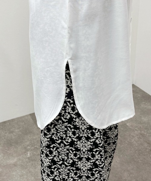 apres jour mignon(アプレジュールミニョン)の「ラッフルエリブラウス 【ZOZOTOWN限定アイテム】(シャツ/ブラウス・レディース・ブラック/オフホワイト/ブルー系その他・フリー/X-LARGE)」の11枚目の写真