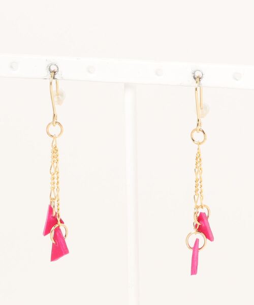 tone(トーン)の「【atelier*mio】クレイレザー pierce(ピアス(両耳用)・レディース・ブラック/パープル/オリーブ/イエロー/ブルー/コーラルピンク・FREE)」の4枚目の写真