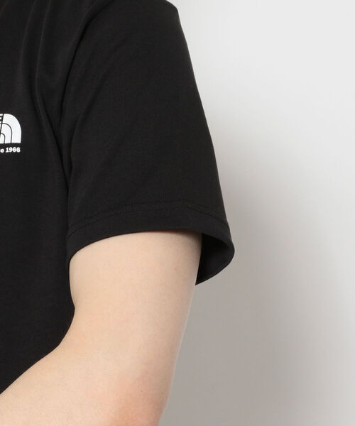 THE NORTH FACE（ザノースフェイス）の「THE NORTH FACE/ザ・ノースフェイス　S/S Historical Logo Tee ショートスリーブヒストリカルロゴティー NT32159（Tシャツ/カットソー・メンズ・ホワイト/ブラック/オリーブ・MEDIUM/LARGE/X-LARGE）」の14枚目の写真