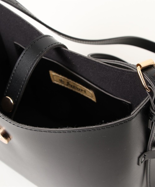 Factor=(ファクターイコール)の「巾着付キャレショルダートートバッグ(ショルダーバッグ・レディース・ブラック/キャメル/グレイッシュベージュ・FREE)」の8枚目の写真