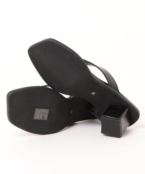 piu comoda(ピュコモダ)の「(piu comoda)トングサンダル(サンダル・レディース・ブラック/ホワイト/グリーン・37/36/39/38)」の5枚目の写真