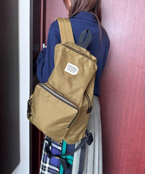 FREDRIK PACKERS(フレドリックパッカーズ)の「【FREDRIK PACKERS】SNUG PACK リュックサック バックパック デイパック フレドリックパッカーズ(バックパック/リュック・レディース・ブラック/チャコールグレー/ネイビー/カーキ/シルバーグレー/グリーン・FREE)」の16枚目の写真