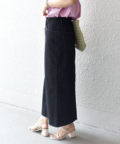 SHIPS(シップス)の「デニムロングスカート◆(デニムスカート・レディース・ブラック/ブルー・40/38/36)」の14枚目の写真