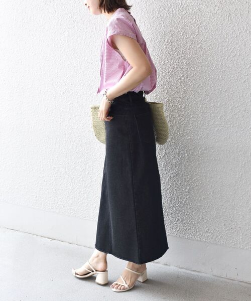 SHIPS(シップス)の「デニムロングスカート◆(デニムスカート・レディース・ブラック/ブルー・40/38/36)」の22枚目の写真