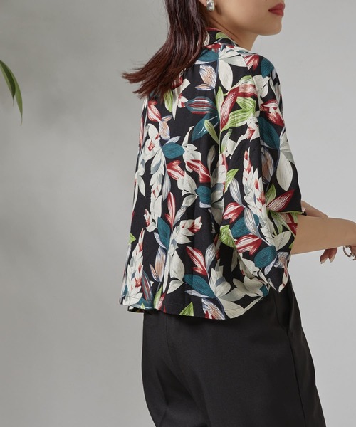 PUBLUX（パブリュクス）の「【PUBLUX/パブリュクス】ボタニカル開襟シャツ　アロハシャツ/花柄シャツ（シャツ/ブラウス・レディース・ブラック・ﾌﾘ-）」の2枚目の写真
