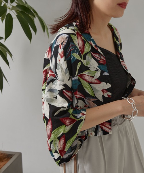 PUBLUX（パブリュクス）の「【PUBLUX/パブリュクス】ボタニカル開襟シャツ　アロハシャツ/花柄シャツ（シャツ/ブラウス・レディース・ブラック・ﾌﾘ-）」の5枚目の写真