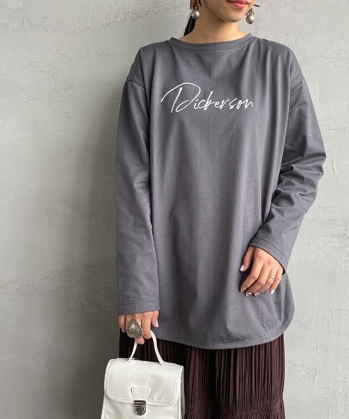 MICA&DEAL（マイカ＆ディール）の「[MICA&DEAL/マイカアンドディール] 別注 Dickerson ロゴプリント ラウンドヘムTシャツ（Tシャツ/カットソー・レディース・オフホワイト/カーキ/チャコール・F）」の11枚目の写真