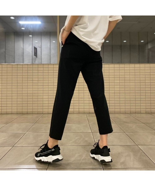 Boutique Ordinary（ブティークオーディナリー）の「Boutique Ordinary（ブティークオーディナリ）テーパードPT（その他パンツ・レディース・ブラック・2/1）」の7枚目の写真