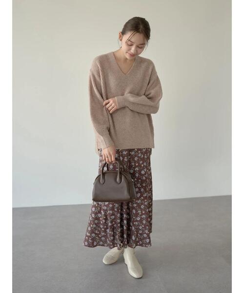 earth music&ecology（アースミュージックアンドエコロジー）の「フラワーセミフレアマーメイドスカート ＊（スカート・レディース・ネイビー/ブラウン/ブラック・FREE）」の6枚目の写真