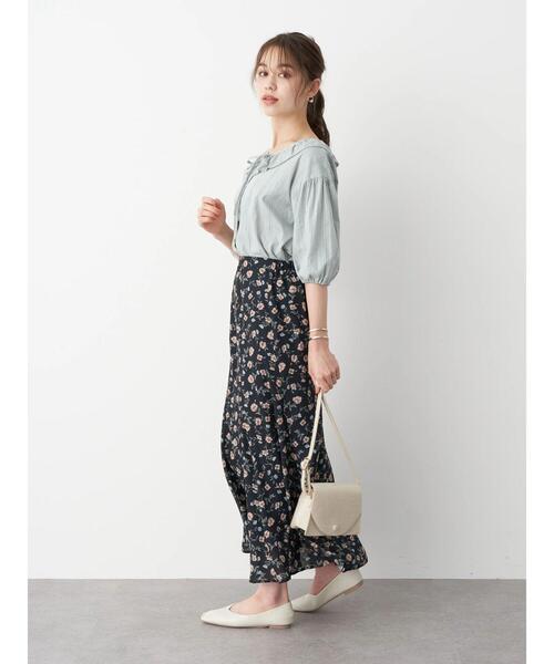 earth music&ecology（アースミュージックアンドエコロジー）の「フラワーセミフレアマーメイドスカート ＊（スカート・レディース・ネイビー/ブラウン/ブラック・FREE）」の12枚目の写真